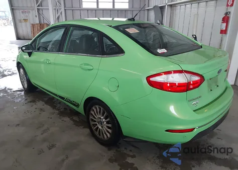 2014 Ford Fiesta Titanium из США, поврежденный, VIN 3FADP4CJ6EM221850